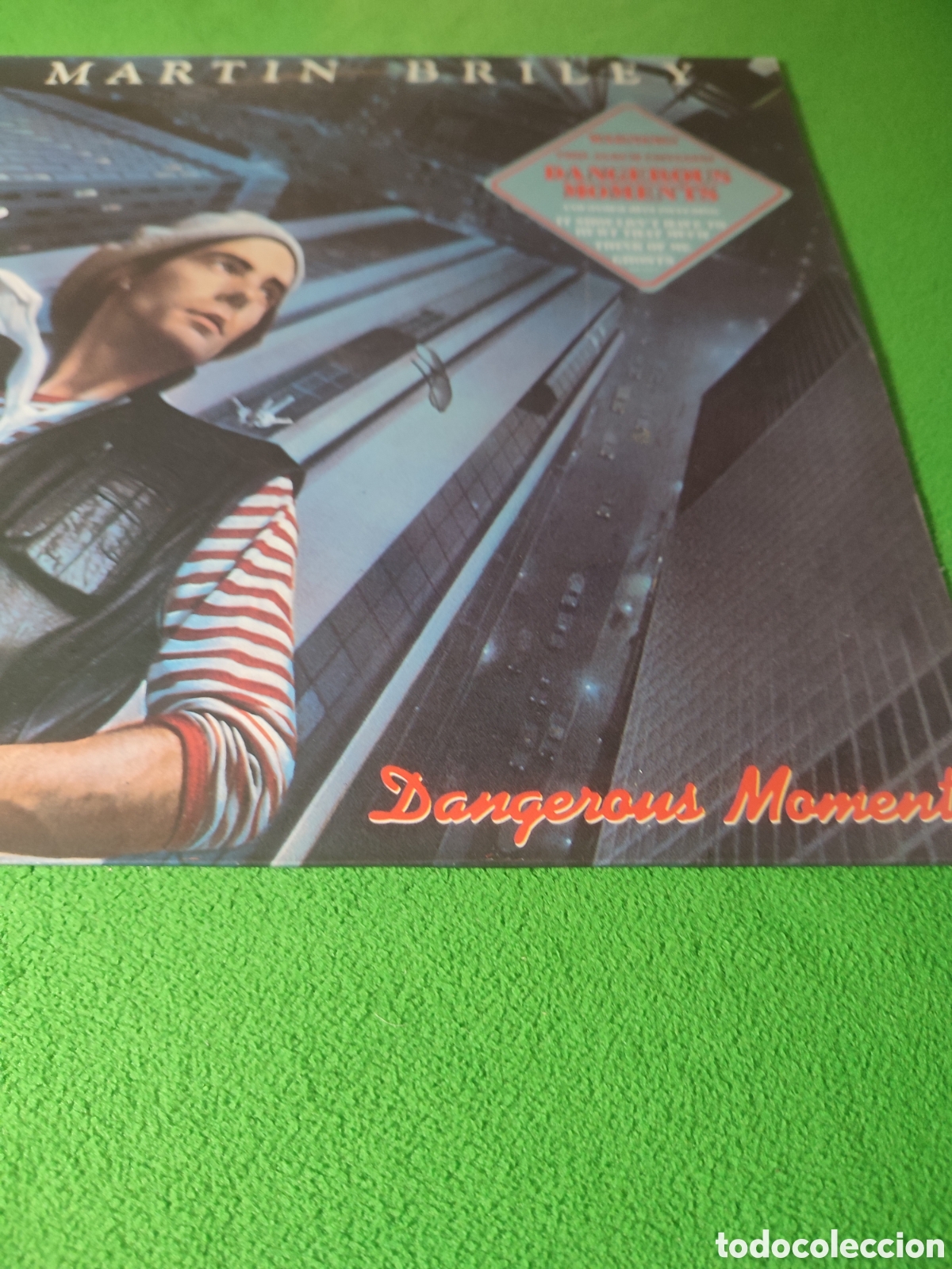 Discos de vinilo: Mart&iacute;n Briley - Dangerous moments 1984