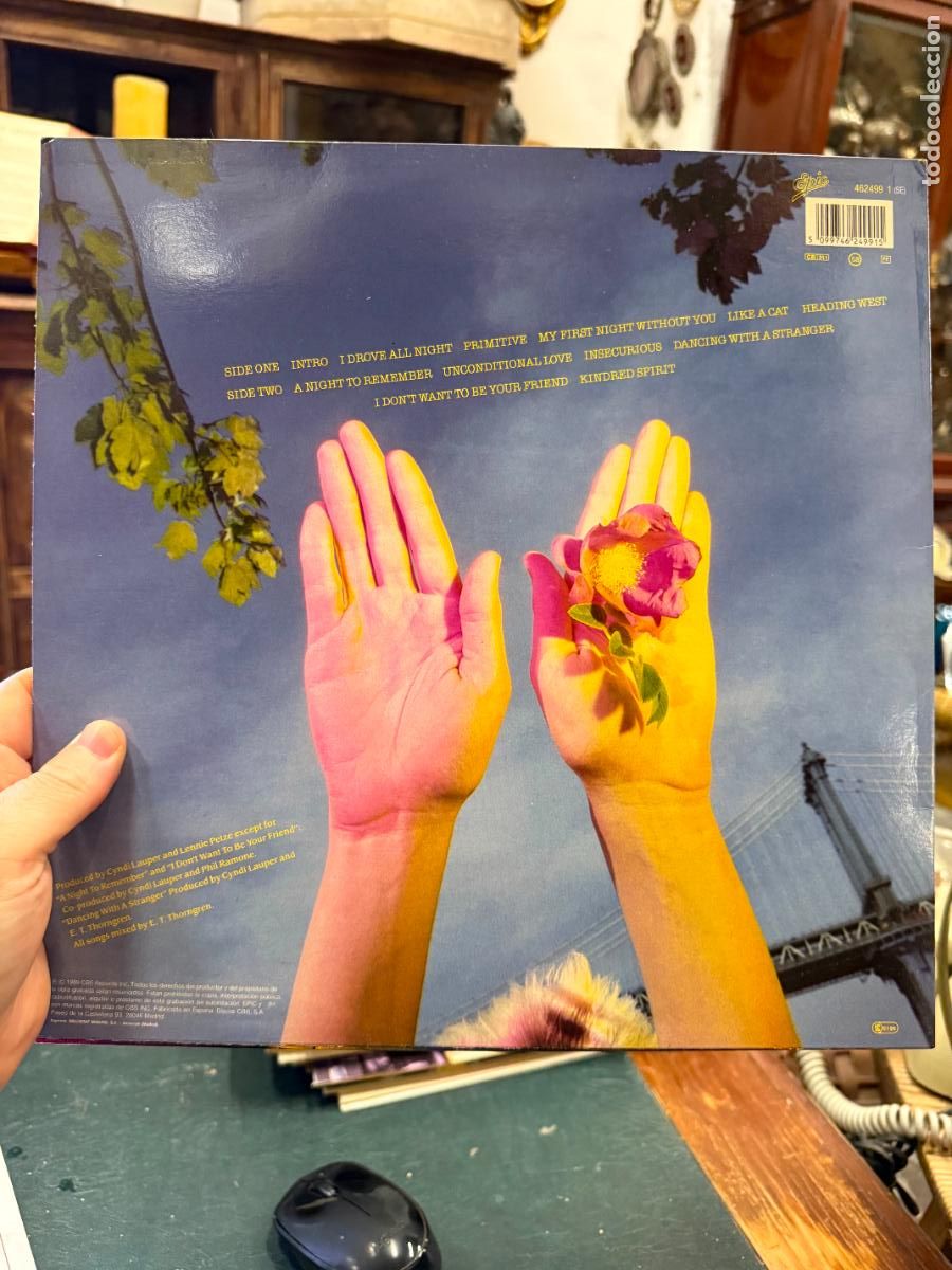 Discos de vinilo: LP CYNDI LAUPER - A NIGHT TO REMEMBER - Foto 2