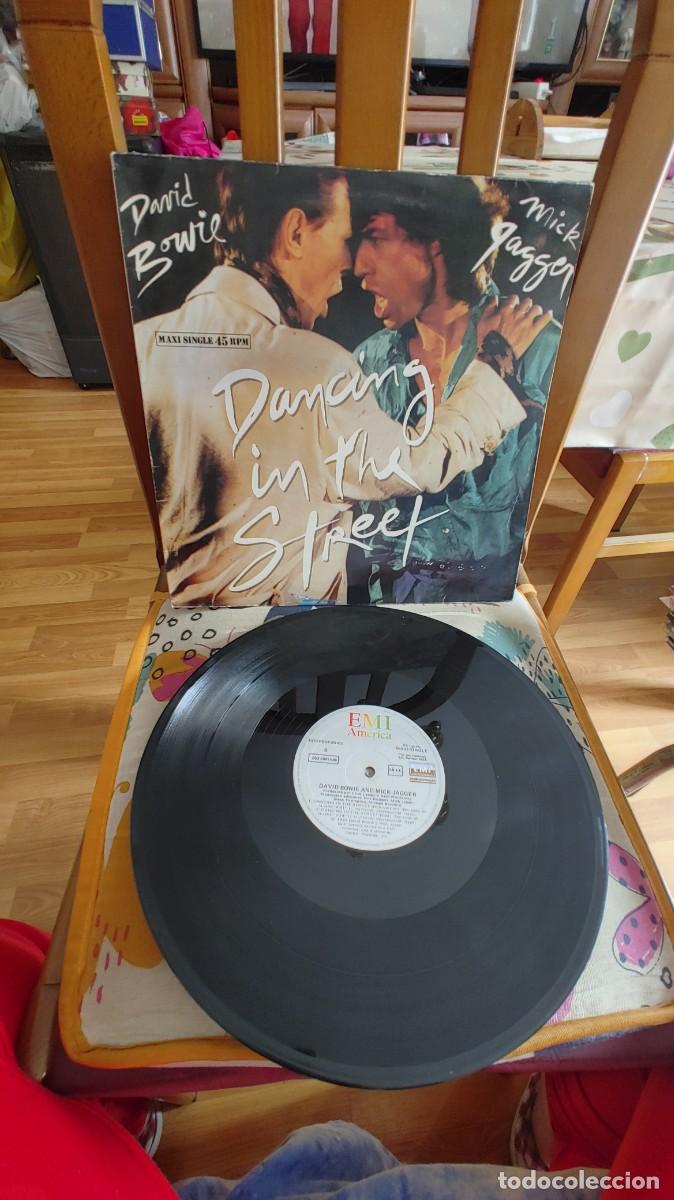Discos de vinilo: DAVID BOWIE Y MICK JAGGER-MAXI DANCING IN THE STREET