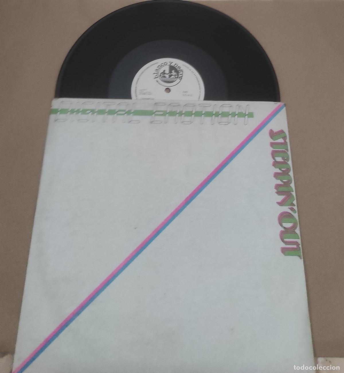 Discos de vinilo: Digital Emotion &ndash; Steppin Out-MAXI- - Foto 1