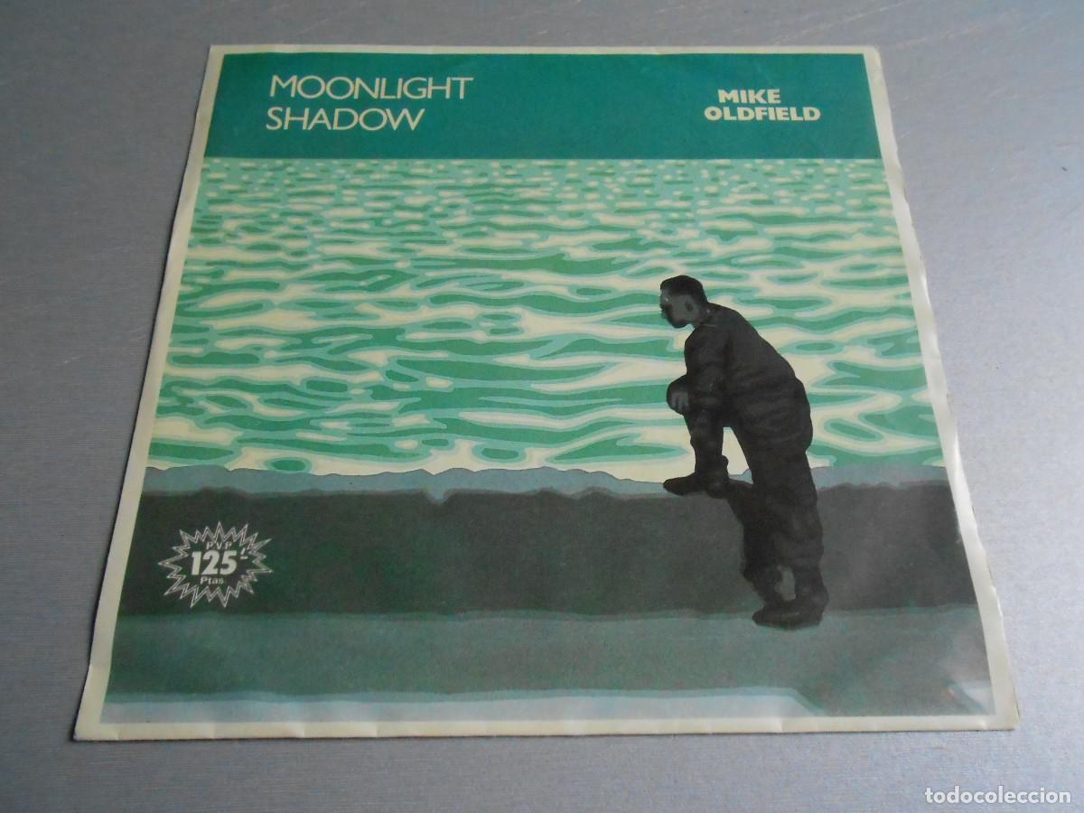 Discos de vinilo: MIKE OLDFIELD, SG, MOONLIGHT SHADOW + 1, A&Ntilde;O 1983, VIRGIN, B-105.390