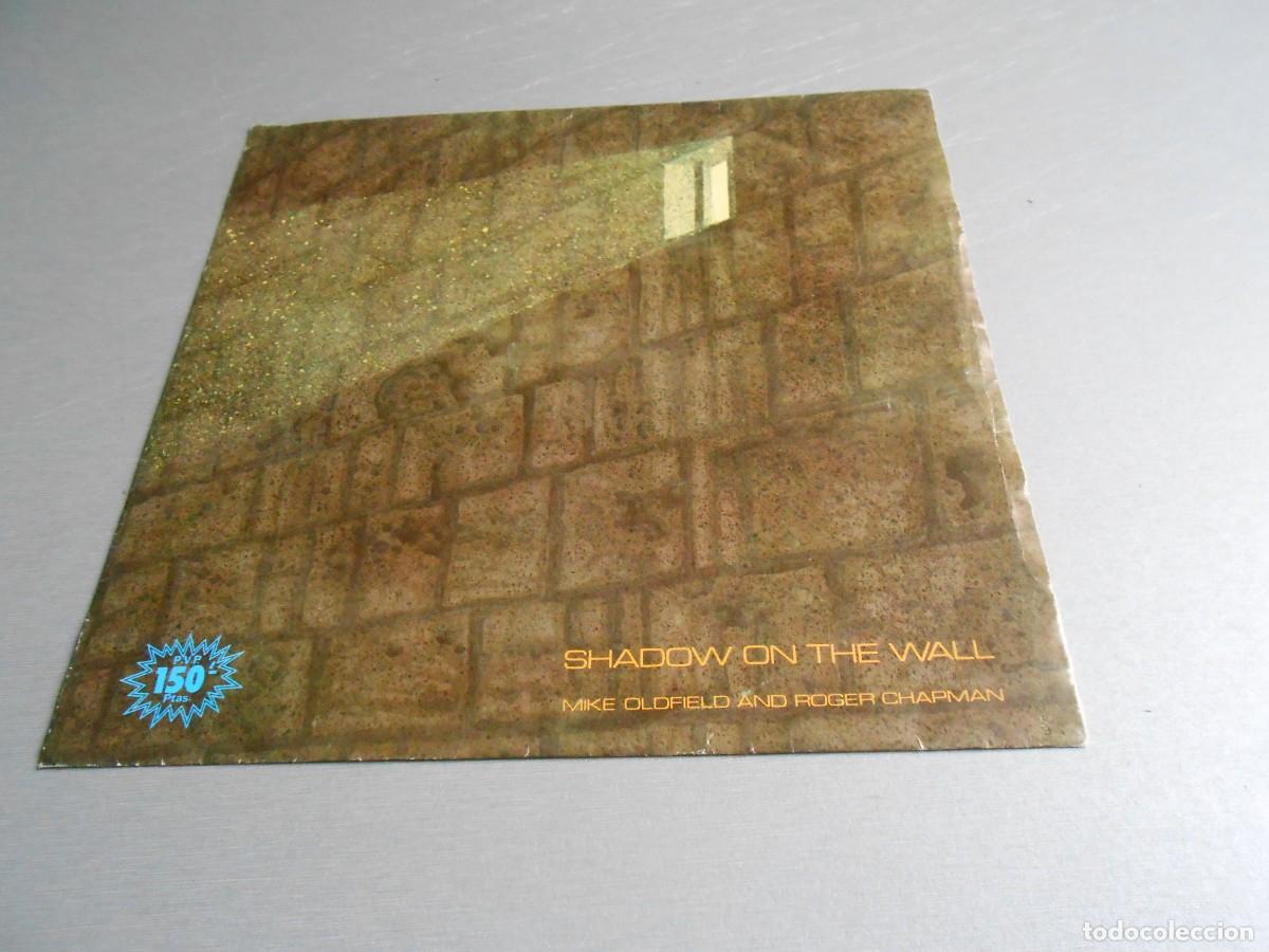 Discos de vinilo: MIKE OLDFIELD, SG, SHADOW ON THE WALL + 1, A&Ntilde;O 1983, VIRGIN, B-105.606