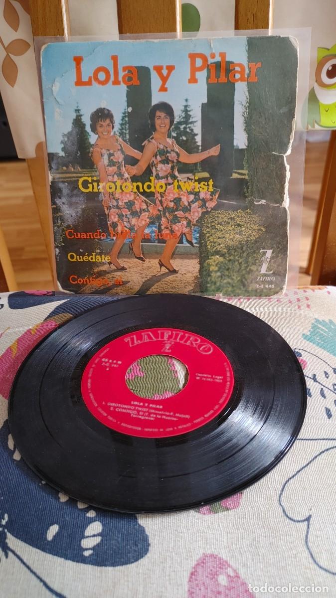 Discos de vinilo: LOLA Y PILAR-EP GIROTONDO TWIST +3-PORT.REGULAR