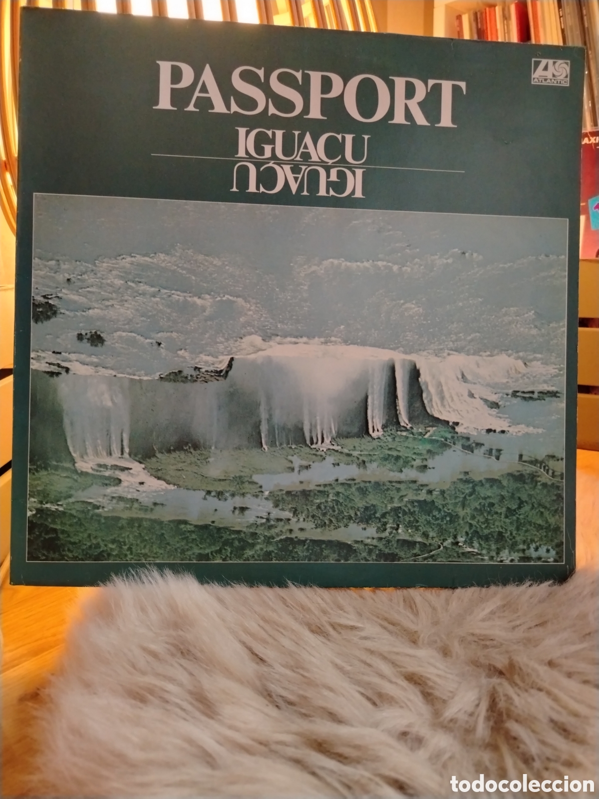 Discos de vinilo: PASSPORT - Igua&ccedil;u (Germany, 1977) Jazz Fusi&oacute;n