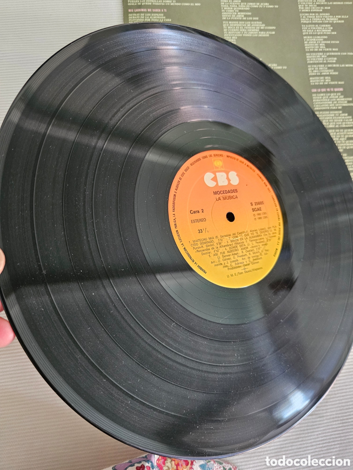 Discos de vinilo: Mocedades, La M&uacute;sica, LP vinilo, CBS 1983 - Foto 4