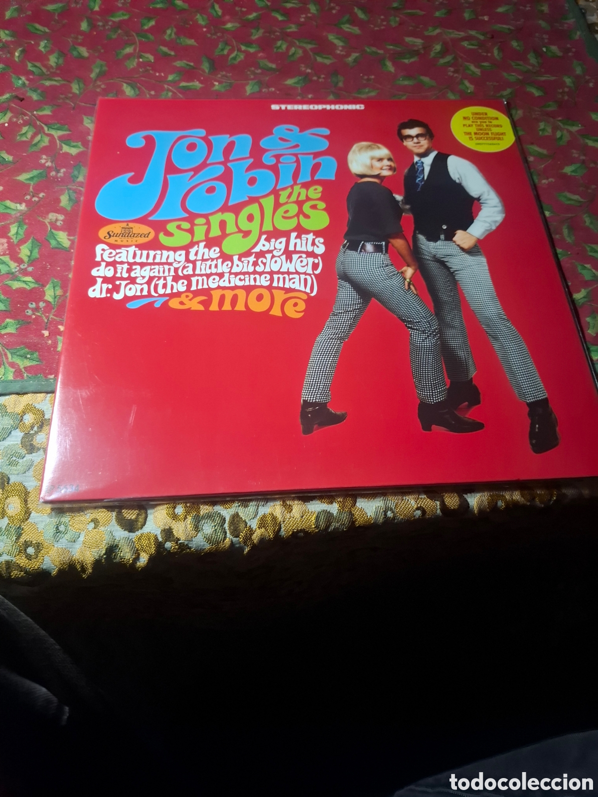 Discos de vinilo: Jon & Robin The Singles - Foto 1