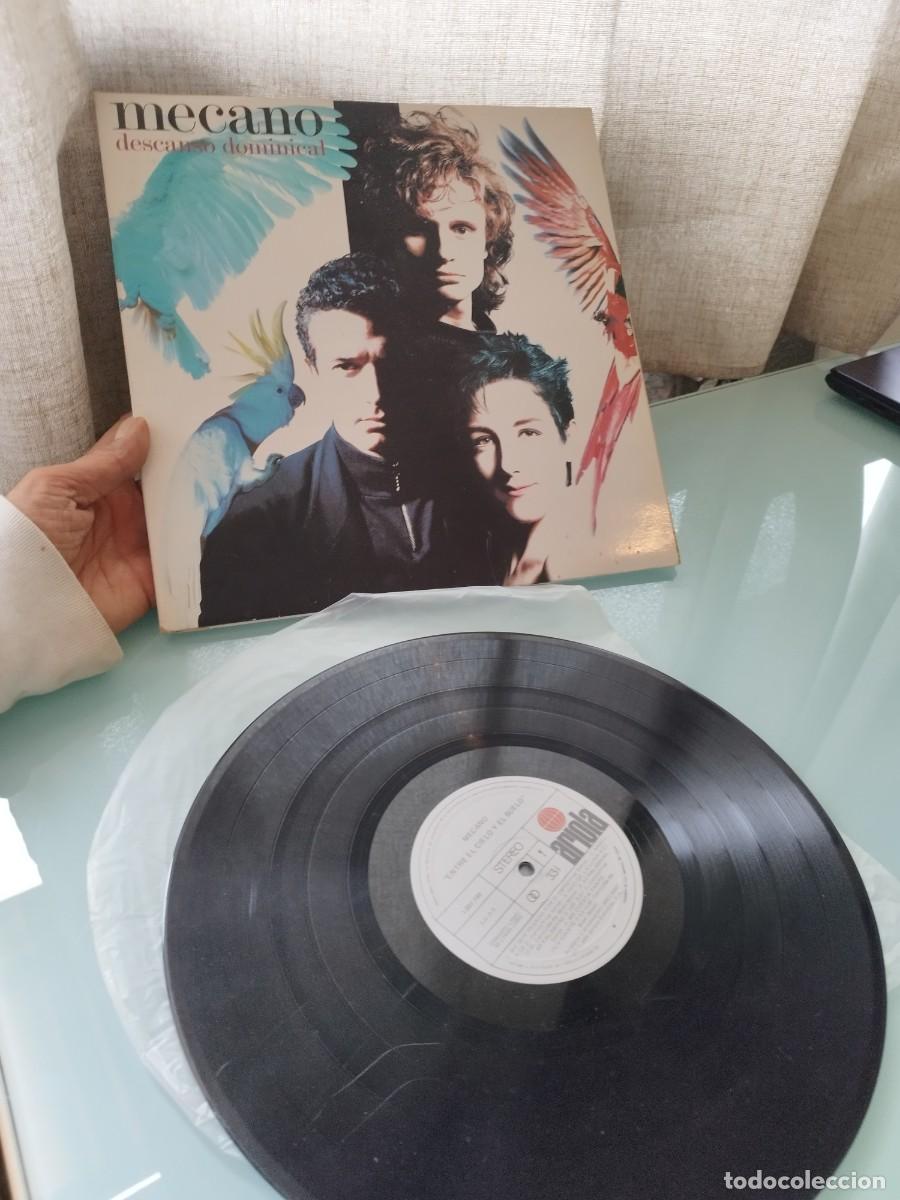 Discos de vinilo: Mecano, descanso dominical. Vinilo lp. Con ruido de fondo y marca que reproduce alg&uacute;n clic.