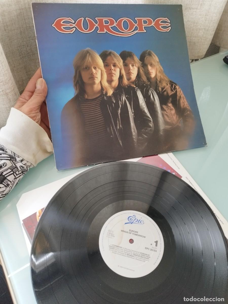 Discos de vinilo: vinilo del &aacute;lbum &rdquo;Wings of Tomorrow&rdquo; de la banda sueca de rock Europe. Y carpeta &aacute;lbum Europe.