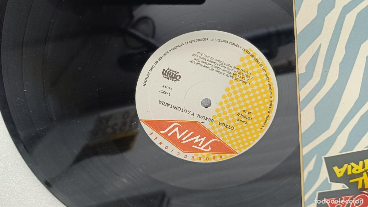 Discos de vinilo: OTXOA, SEXUAL Y AUTORITARIA, LP - Foto 2