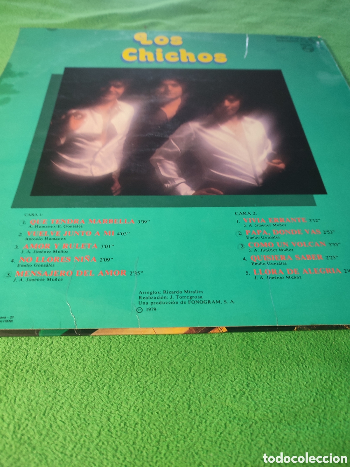 Discos de vinilo: Los Chichos - Amor de ruleta edici&oacute;n 1979 - Foto 2