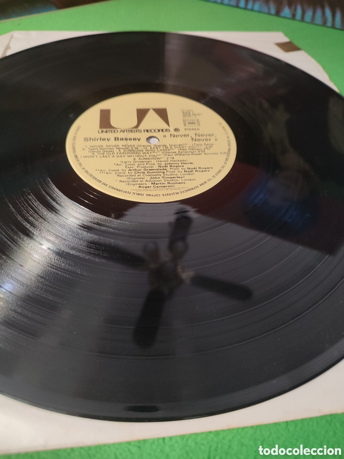 Discos de vinilo: Shirley Bassey - Never, never , never 1973 - Foto 3