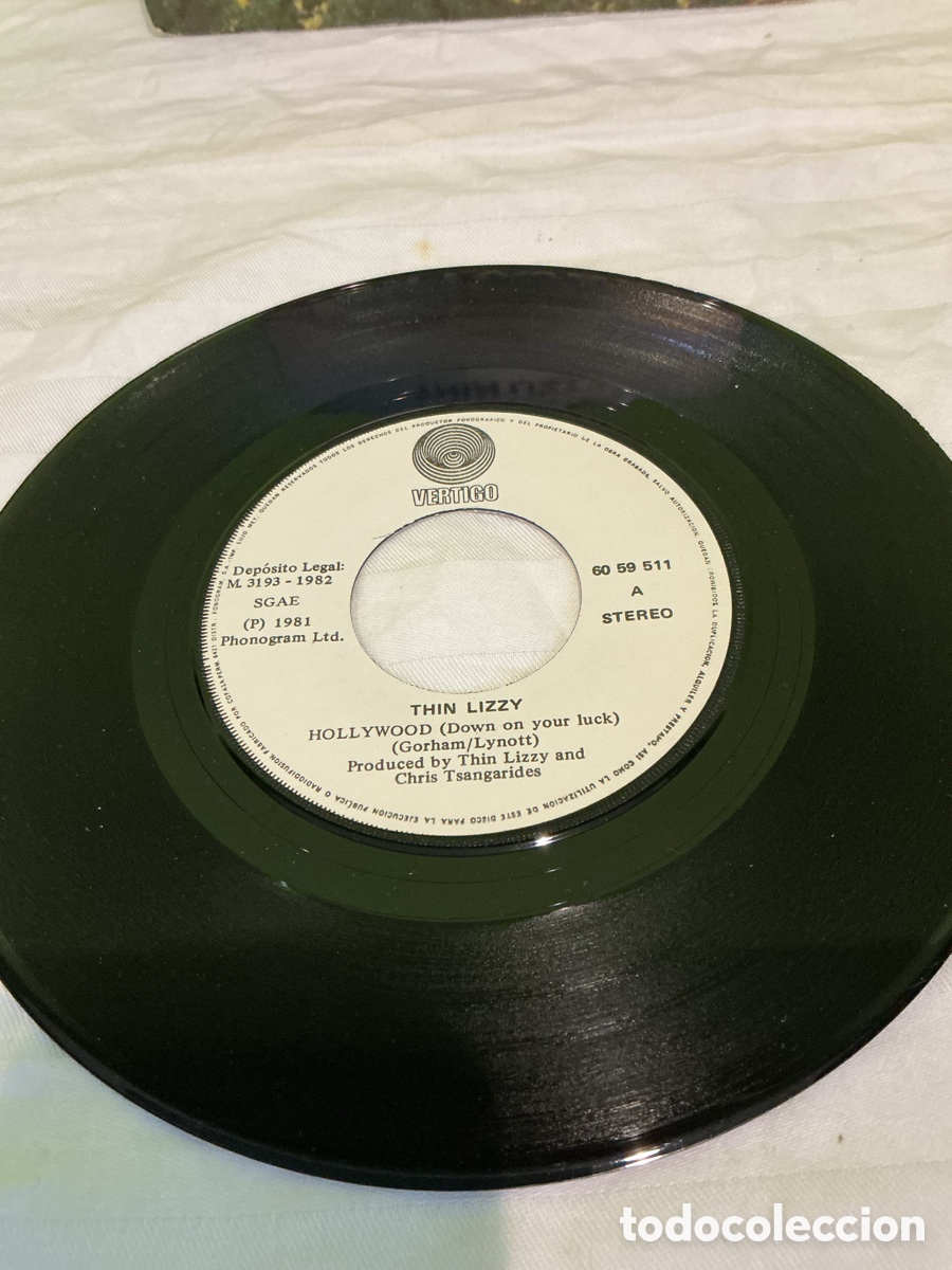 Discos de vinilo: Thin Lizzy &ndash; Hollywood &ndash; Single 1981 - Foto 3
