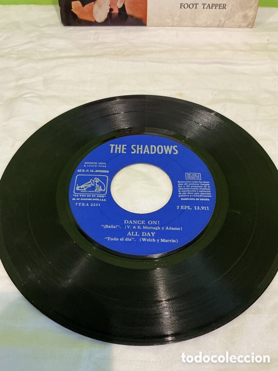 Discos de vinilo: The Shadows &ndash; Dance On! &ndash; EP 1963 - Foto 4