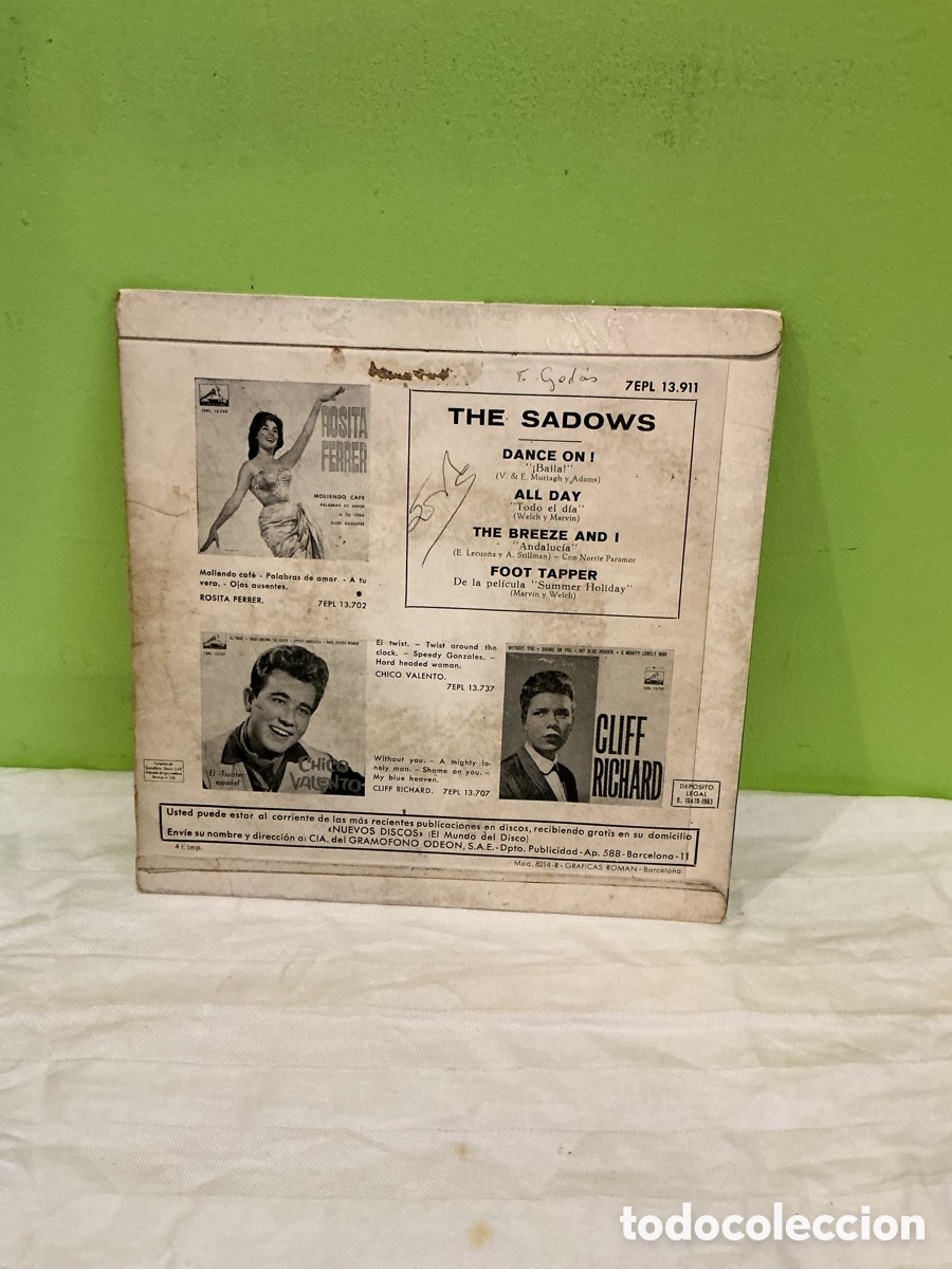 Discos de vinilo: The Shadows &ndash; Dance On! &ndash; EP 1963 - Foto 6
