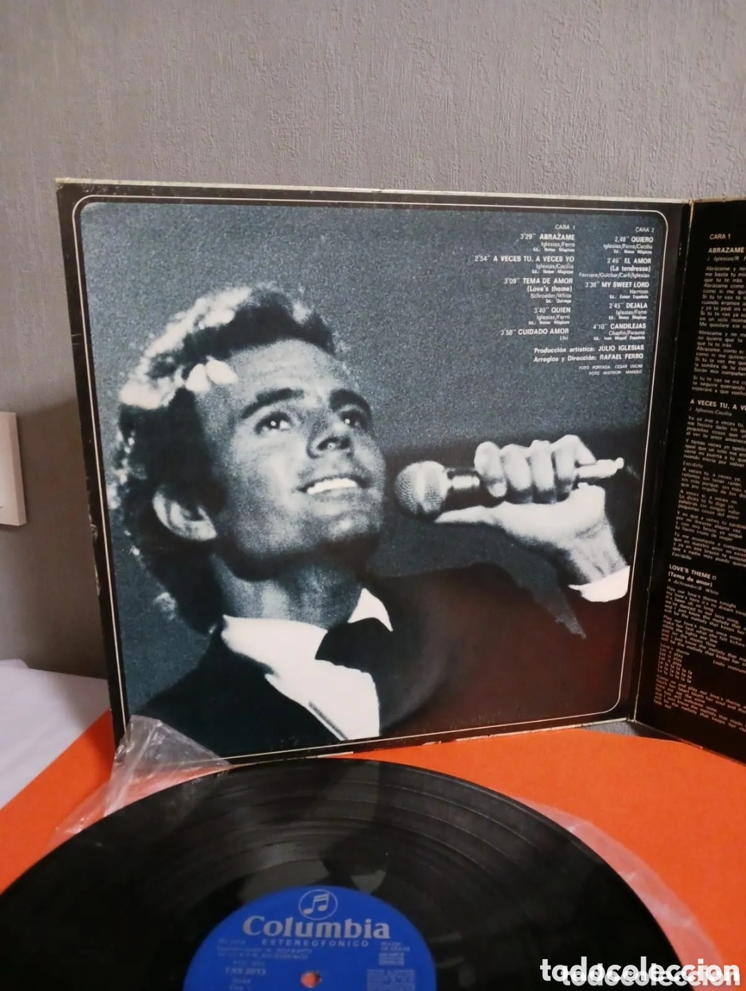 Discos de vinilo: JULIO IGLESIAS &rdquo; EL AMOR&rdquo;. LP de vinilo. Funciona - Foto 10