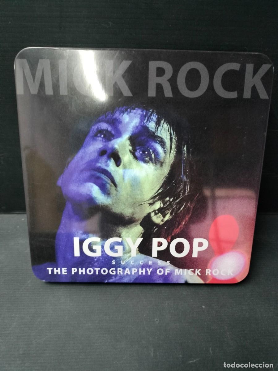 Dischi in vinile: IGGY POP - SUCCESS / THE PASSENGER THE PHOTOGRAPHY OF MICK ROCK - SINGLE AZUL + LIBRO NUEVO!!