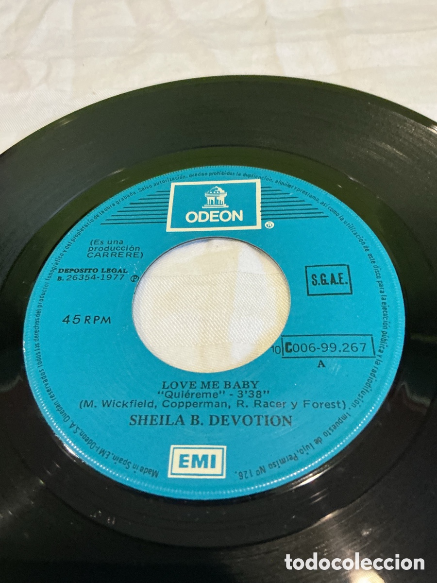 Discos de vinilo: Sheila B. Devotion &ndash; Love Me Baby &ndash; Single 1977 - Foto 3