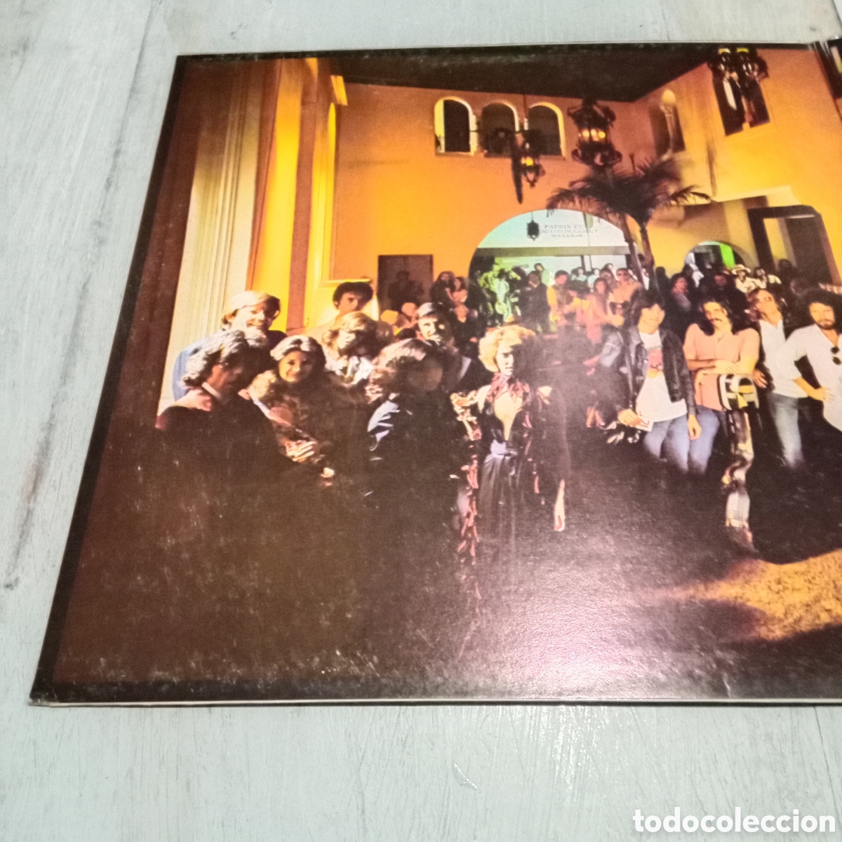 Discos de vinilo: EAGLES - HOTEL CALIFORNIA - LP GATEFOLD - Foto 4