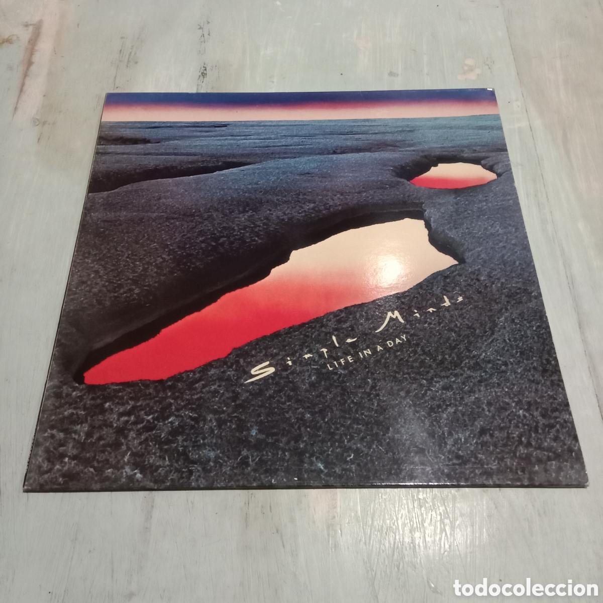 Discos de vinilo: SIMPLE MINDS - LIFE IN A DAY - LP - Foto 1