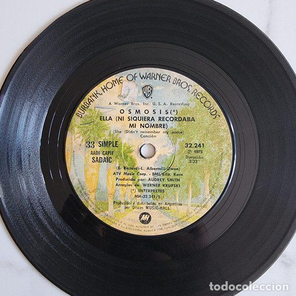 Discos de vinil: Osmosis &ndash; Ella (ni Siquiera Recordaba Mi Nombre) / R&iacute;o So&ntilde;ador (Vinyl, Warner Bros. Records 32241)