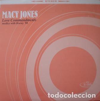Disques de vinyle: Macy Jones &ndash; Love Commandments Medley With Horny '98 (Vinyl, Le Club CLUB269-3)