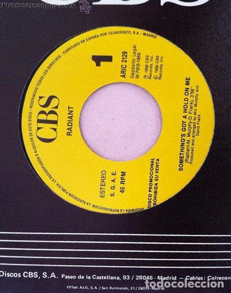 Vinyl-Schallplatten: Radiant &ndash; Something's Got A Hold On Me (Vinyl, CBS ARIC 2129)
