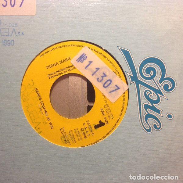 Vinyl records: Teena Marie &ndash; Here's Looking At You (Vinyl, Epic ARIE 2580)
