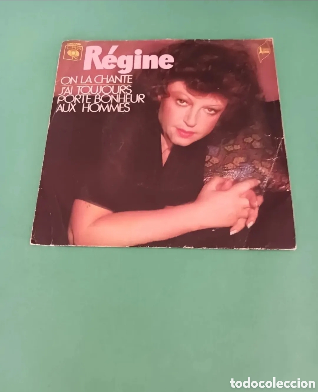 Discos de vinil: R&Eacute;GINE, J' A TOUJOURS, PORTE BONHEUR, AUX HOMES. Single.