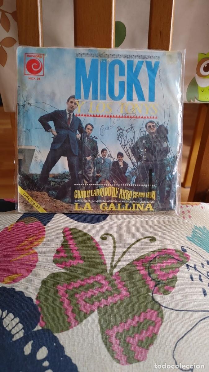 Discos de vinilo: MICKY Y LOS TONYS-SINGLE LA GALLINA - Foto 2