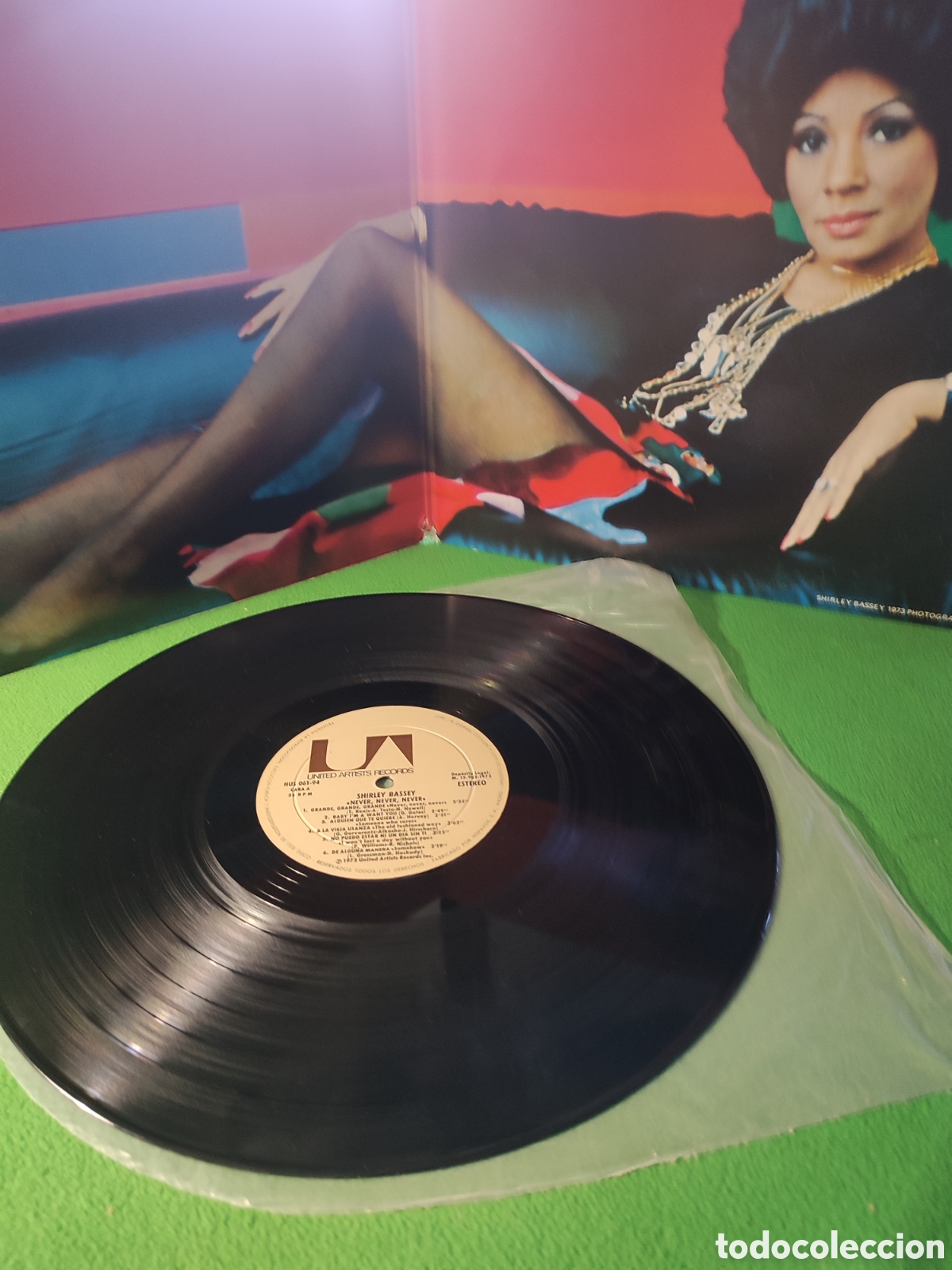 Discos de vinilo: Shirley Bassey - Never , Never, Never 1973 - Foto 2
