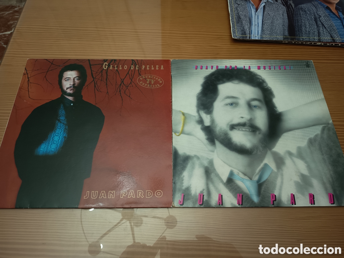 Discos de vinilo: Lote de dos discos de vinilo del artista Juan Pardo. - Gallo de Pelea - Bravo por la m&uacute;sica