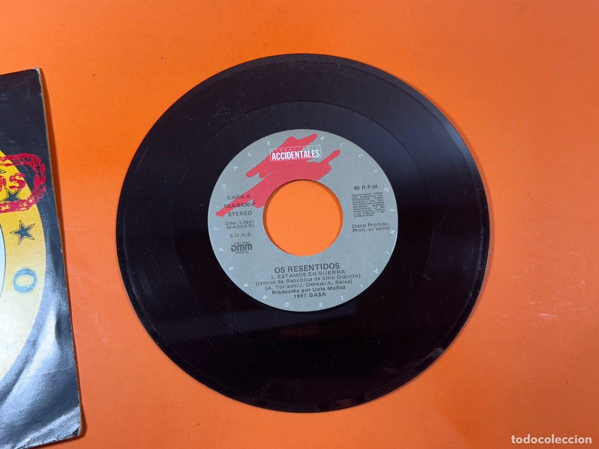 Discos de vinilo: OS RESENTIDOS - SITIO DISTINTO - SINGLE - Foto 3