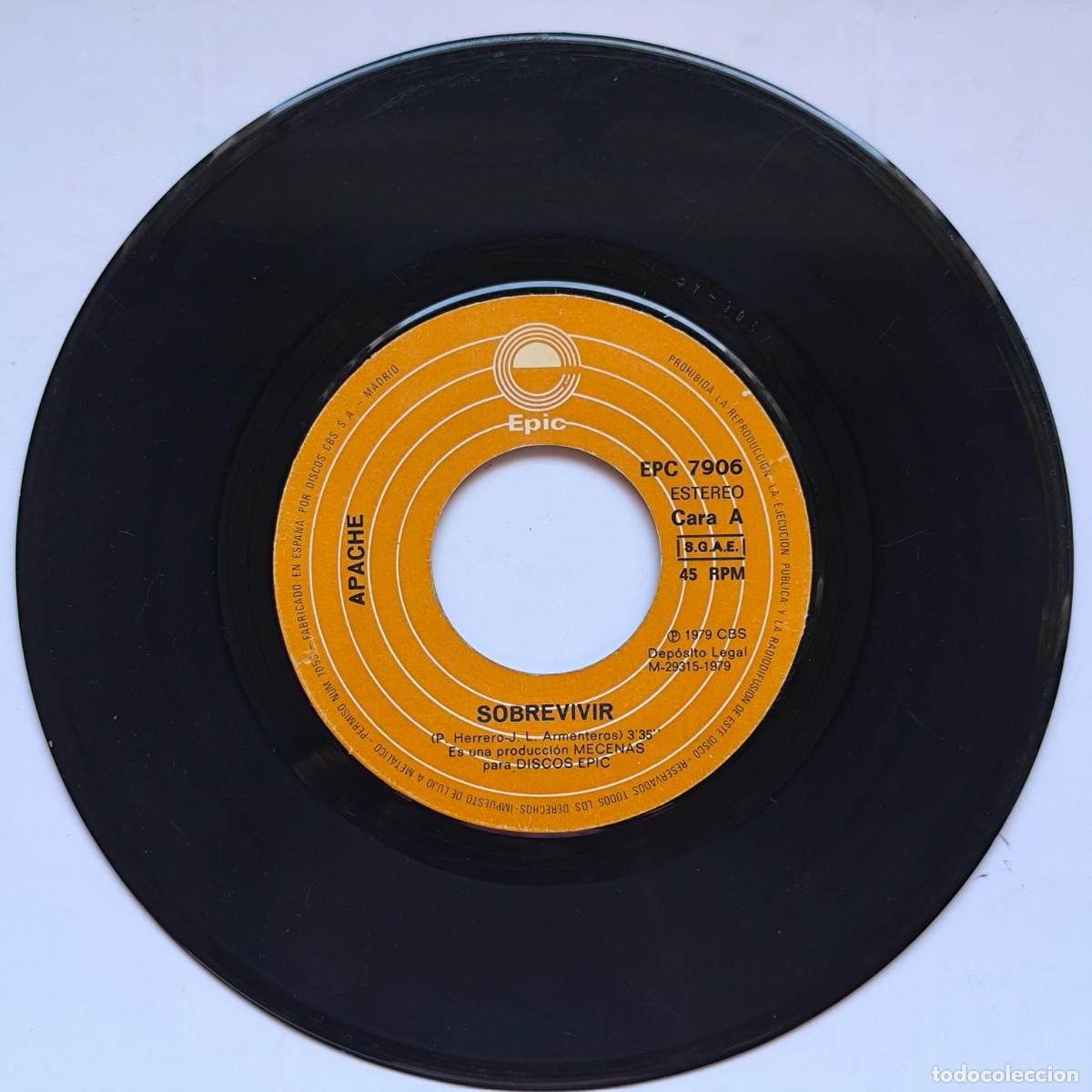 Discos de vinilo: Vinilo Apache &ndash; Sobrevivir / Desliz&aacute;ndome &ndash; Epic &ndash; Single antiguo 45 RPM