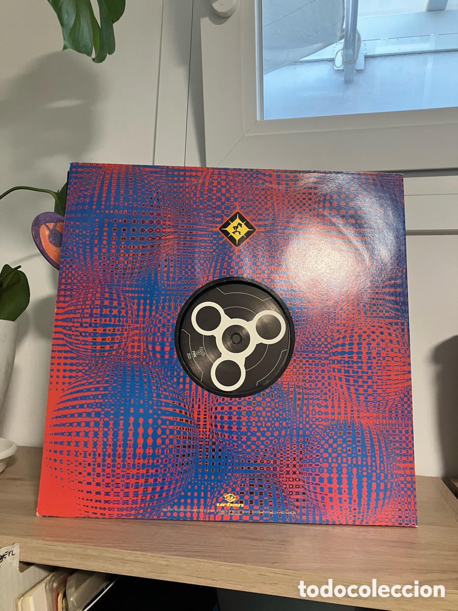 Discos de vinilo: Three&rsquo;N One - Reflect (Remixes) - Foto 3