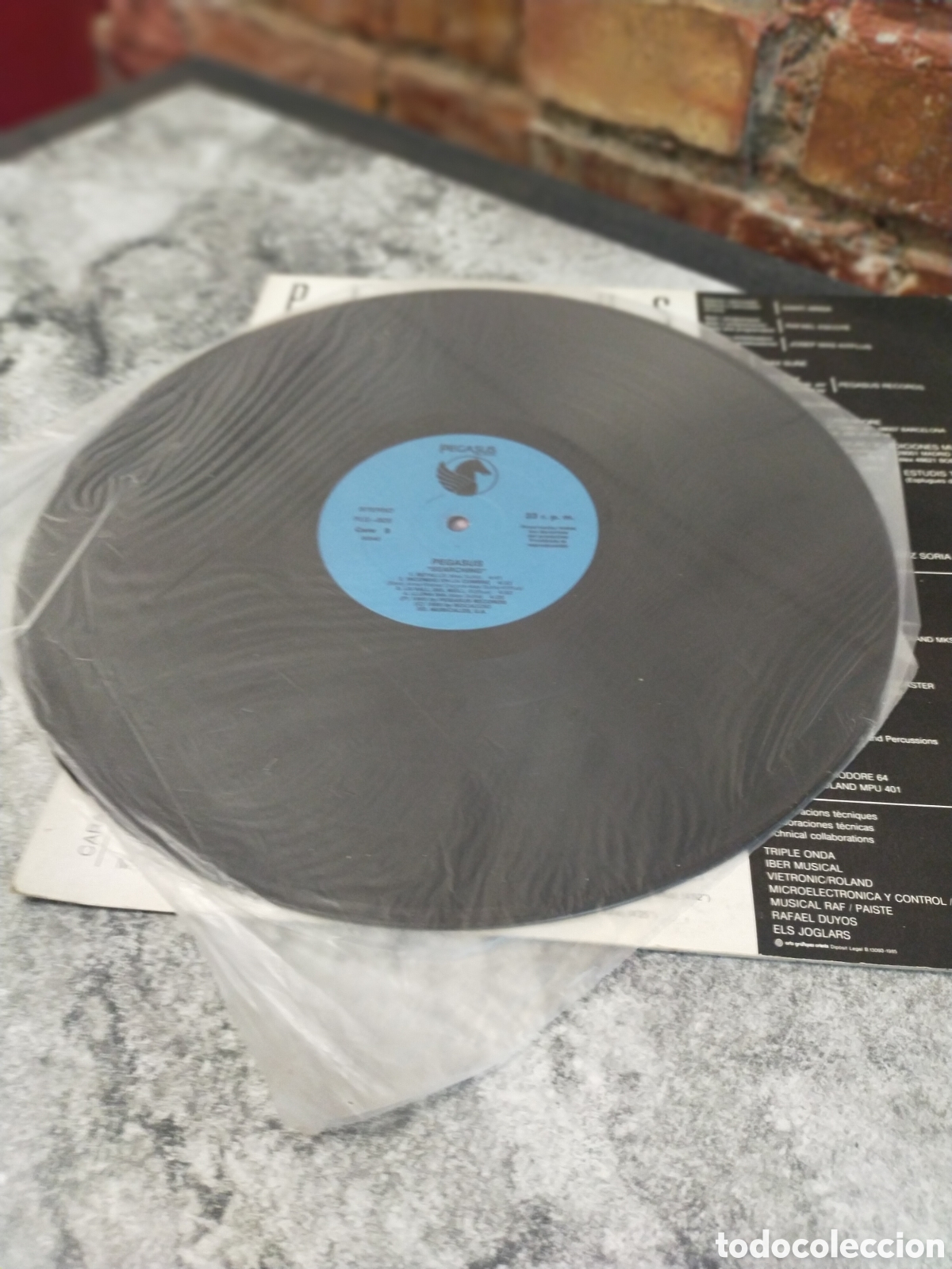 Discos de vinilo: disco de vinilo &rdquo;Searching&rdquo; de Pegasus (1985) - Foto 3