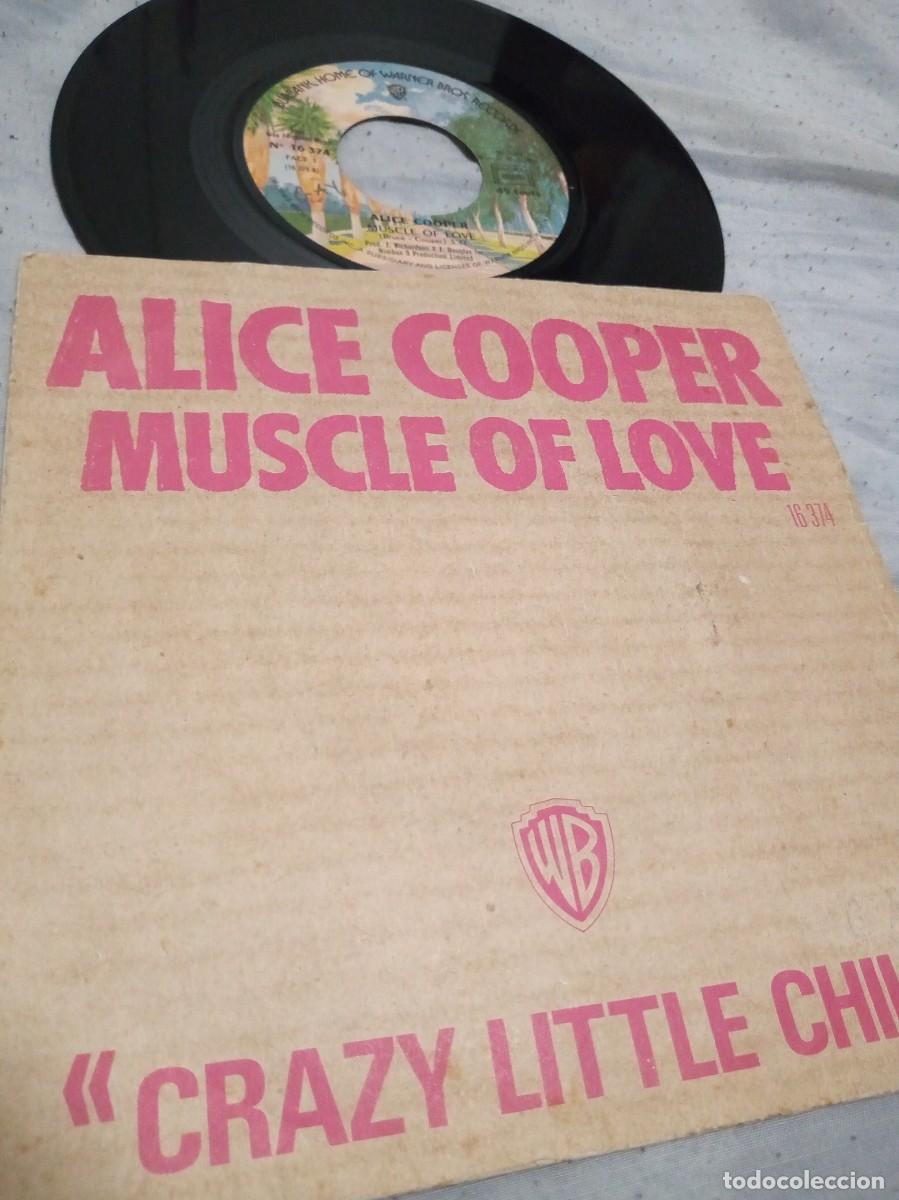 Discos de vinilo: ALICE COOPER - MUSCLE OF LOVE - SINGLE.