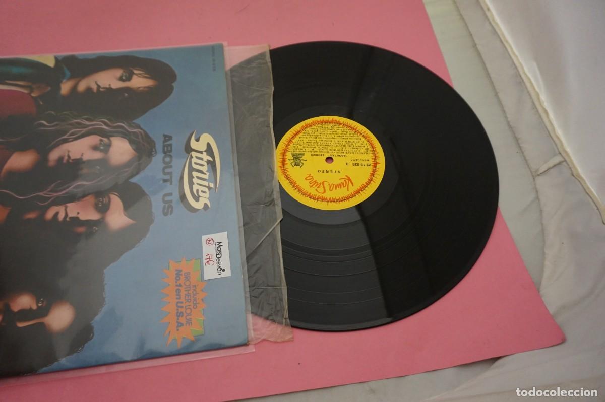 Discos de vinilo: LP/ STORIES - ABOUT US - VINILO EN EXCELENTE ESTADO - Foto 3