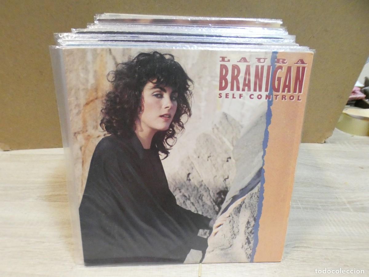 Vinyl records: ARKANSAS1980 PACC798 VINILO LEVE USO AUN CORRECTO LAURA BRANIGAN