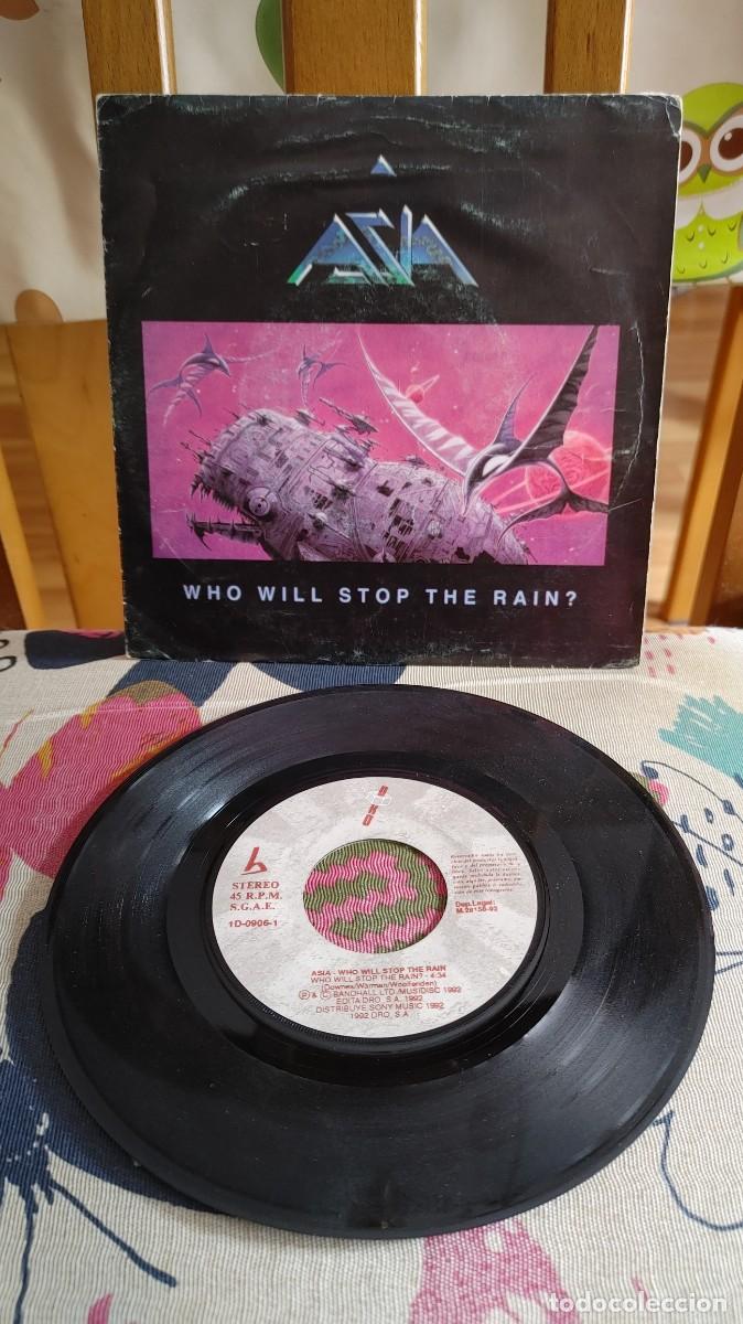 Discos de vinilo: ASIA-SINGLE WHO WILL STOP THE RAIN - Foto 1