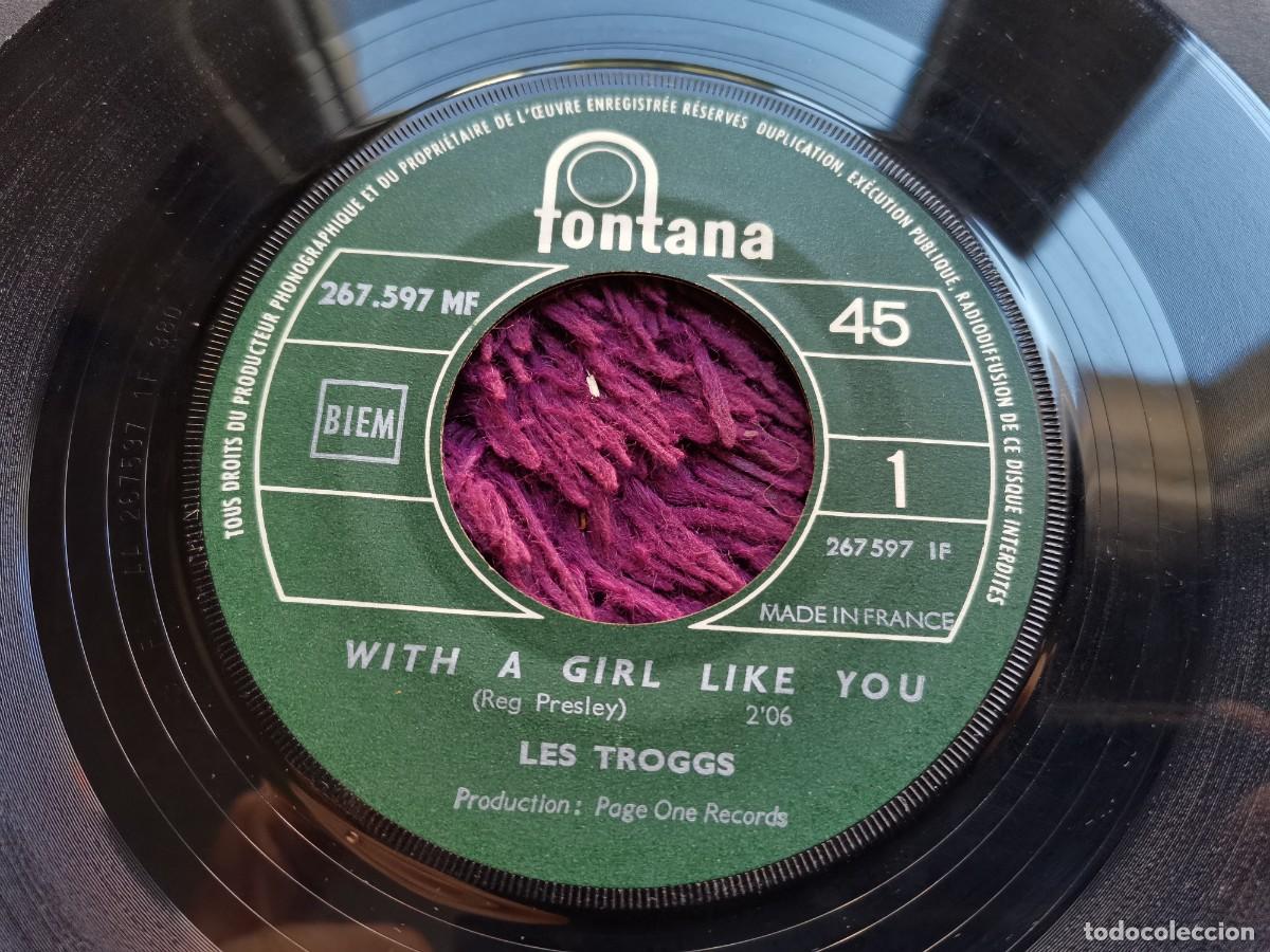Discos de vinilo: Les Troggs &ndash; With A Girl Like You Vinilo 7&rdquo; Single 1966 France 267.597 MF