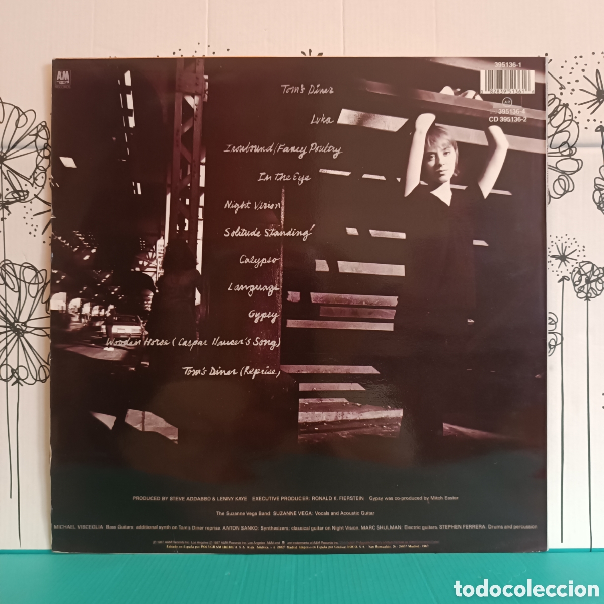Discos de vinilo: SUZANNE VEGA. SOLITUDE STANDING. LP. 1987 - Foto 2