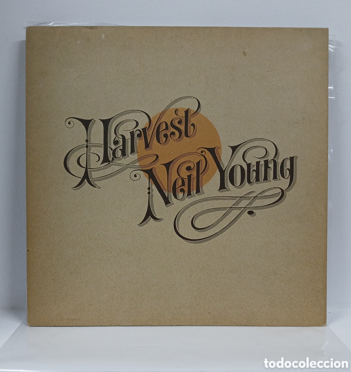 Disques de vinyle: NEIL YOUNG &rdquo;HARVEST&rdquo; LP. REED. GAT. GERMANY. (REP 44 131) (VG+)