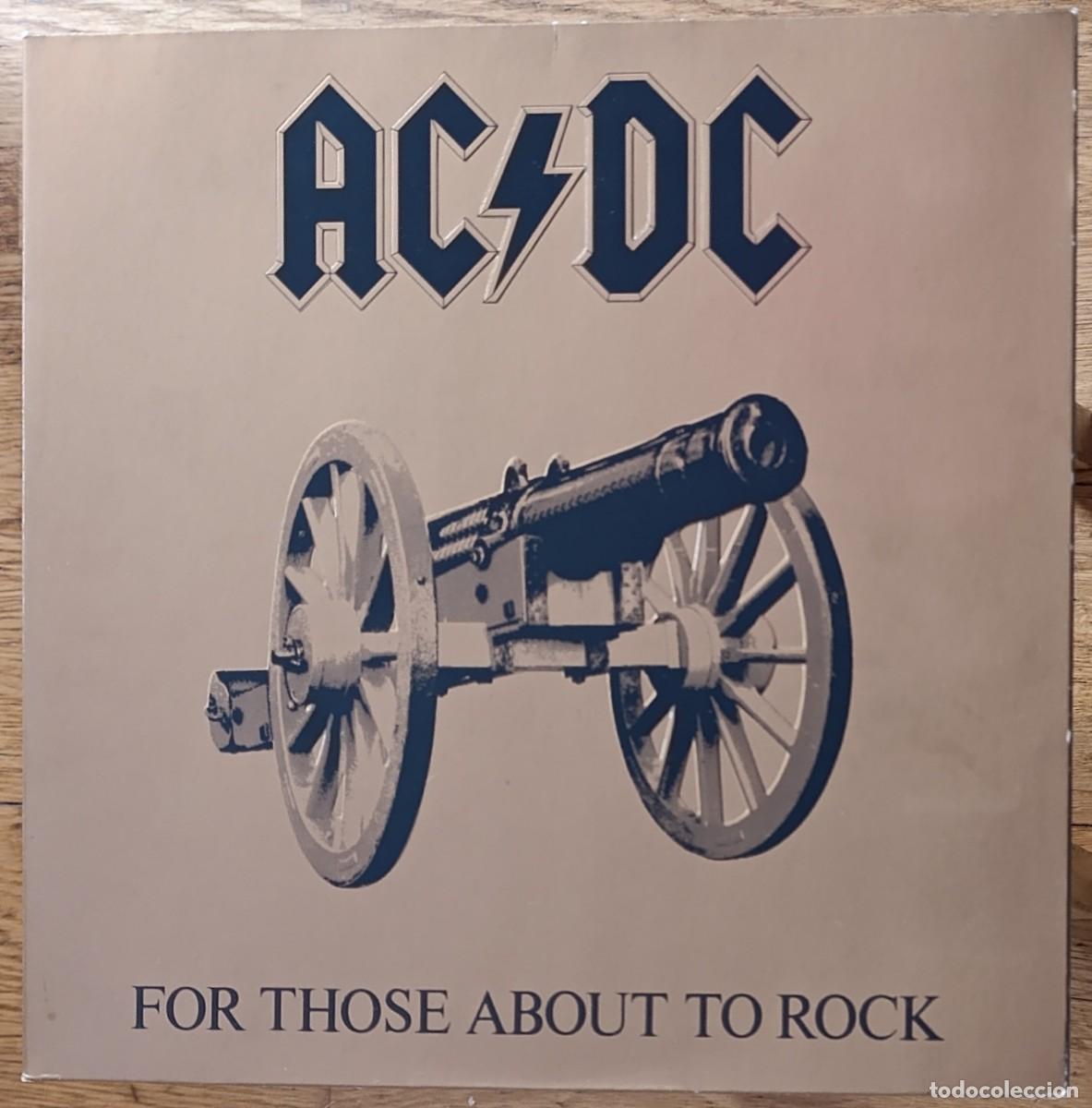Discos de vinilo: AC/DC &lrm;-FOR THOSE ABOUT TO ROCK WE SALUTE YOU LP 1981 FRANCE PORTADA GATEFOLD EMBOSSED CON RELIEVE