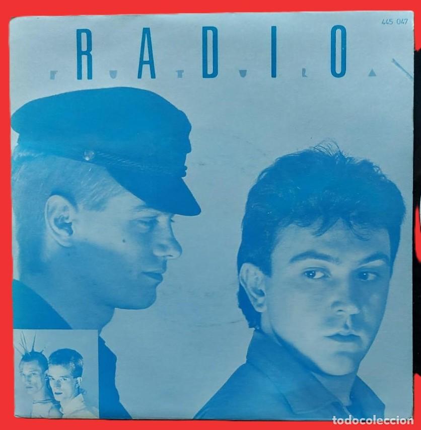 Discos de vinilo: RADIO FUTURA -LOTE- 2 singles = Dance Ud. +