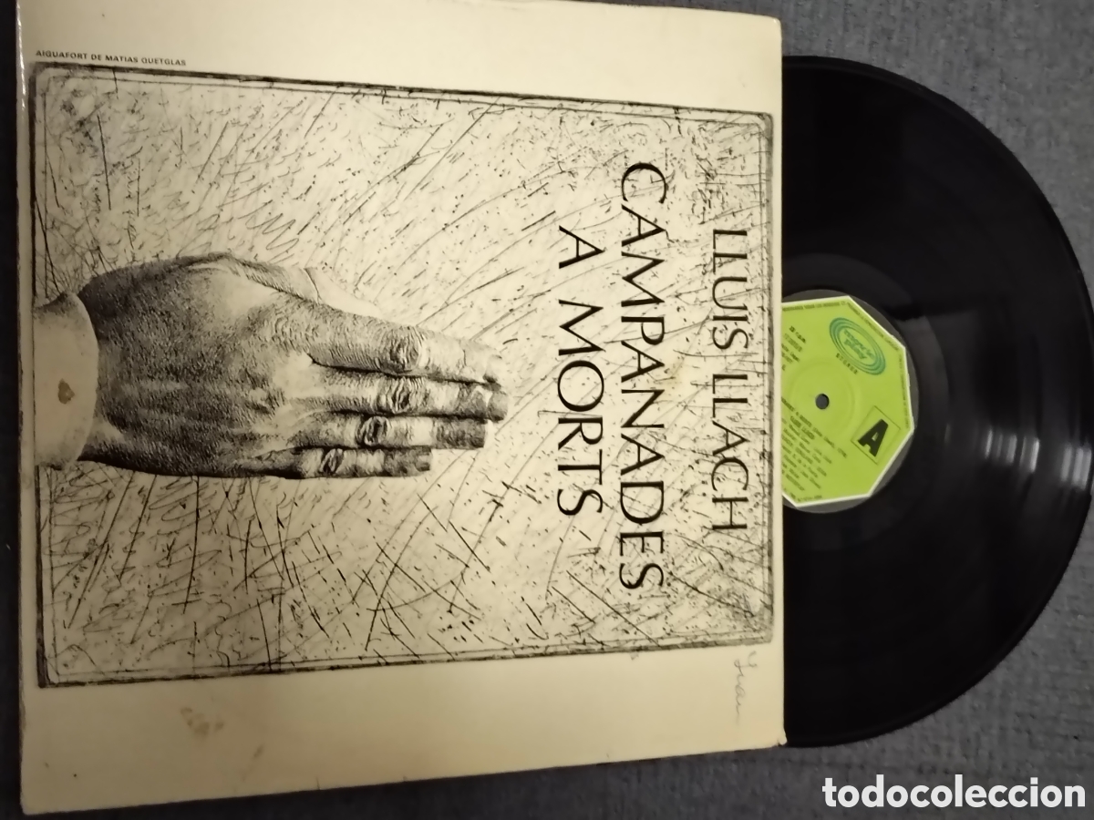 Discos de vinilo: Campanades a morts&rdquo; del cantautor catal&aacute;n Llu&iacute;s Llach, publicado originalmente en 1977.