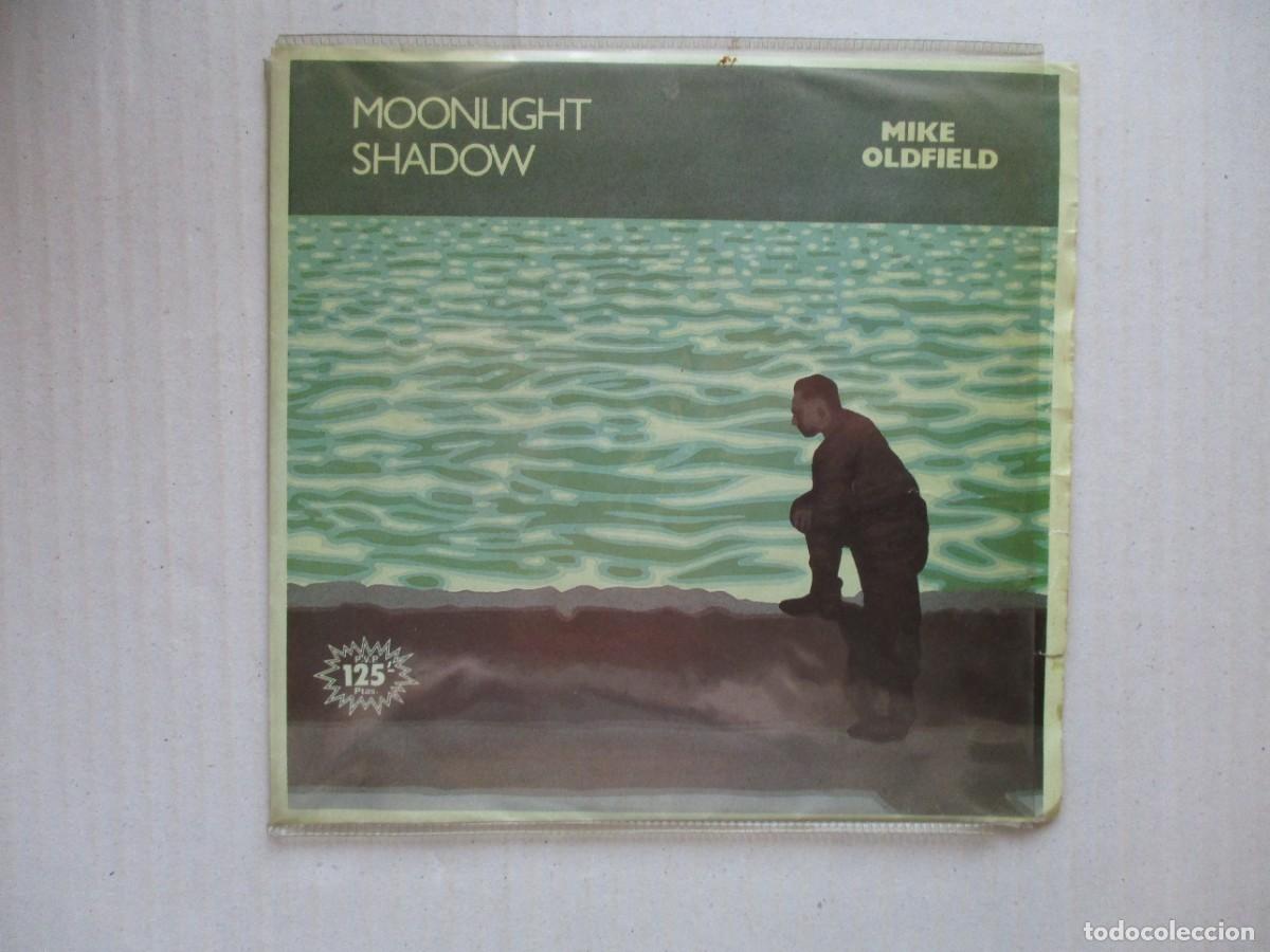 Vinyl records: DISCO SINGLE , MIKE OLDFIELD , MOONLIGHT SHADOW Y OTRAS , BUEN ESTADO , VER FOTOS