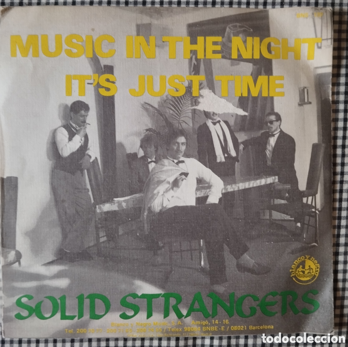 Discos de vinilo: Solid Strangers - Music in the night - single - Foto 2