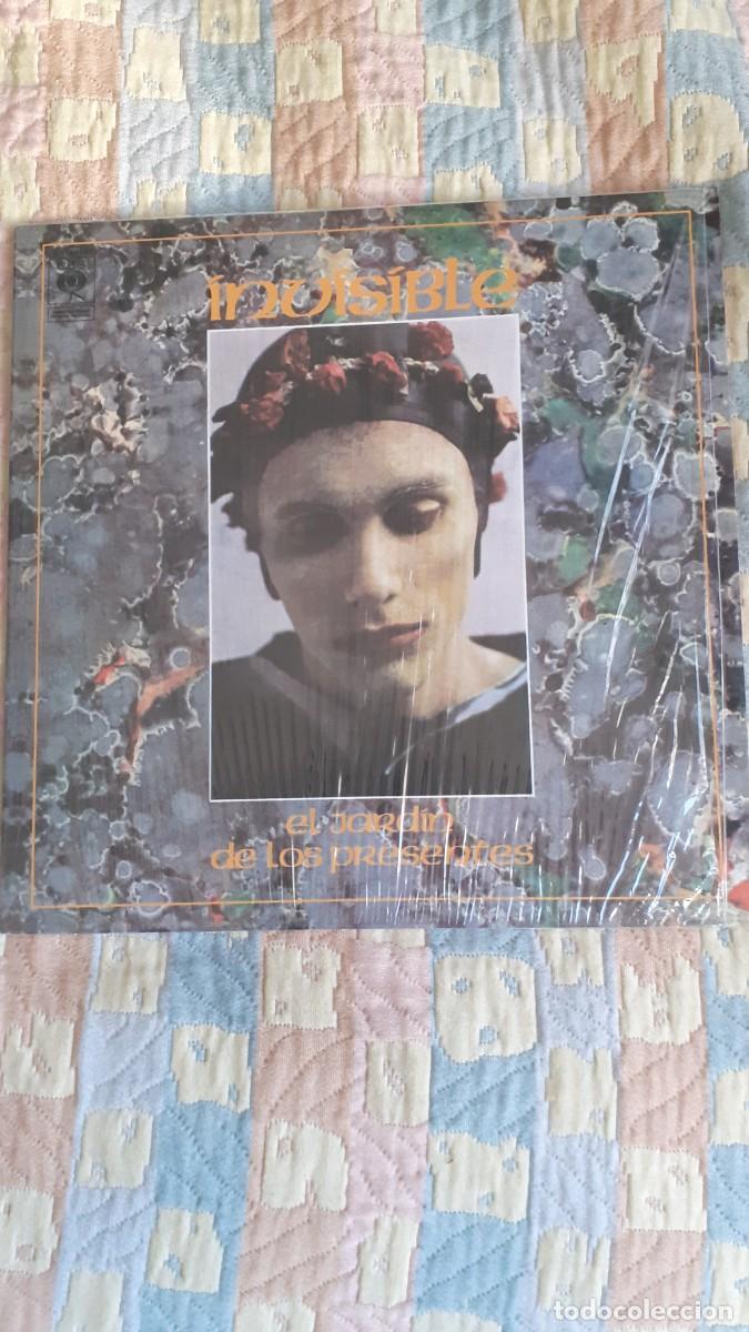 Discos de vinilo: INVISIBLE.- El jard&iacute;n de los presentes (PReed. Sony CBS) Prog Argentina