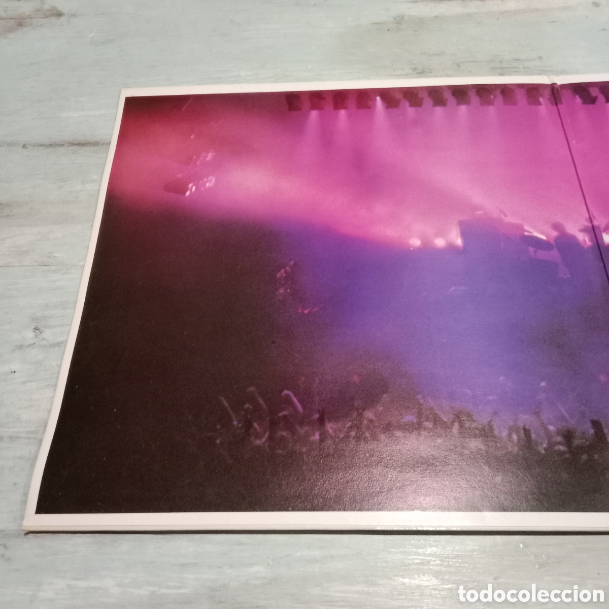 Discos de vinilo: GENESIS - THREE SIDES LIVE - LP DOBLE GATEFOLD - Foto 4