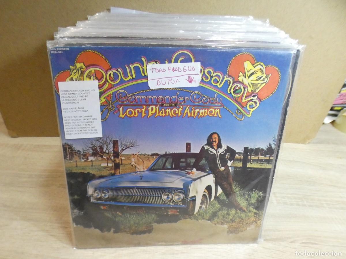 Discos de vinilo: ARKANSAS1980 CAJJ800 VINILO LEVE USO CORRECTO COMMANDER CODY TAPA FEA AGUA